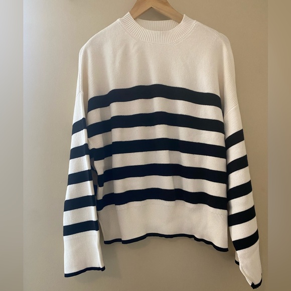 Dynamite oversized striped sweater - Picture 3 of 6